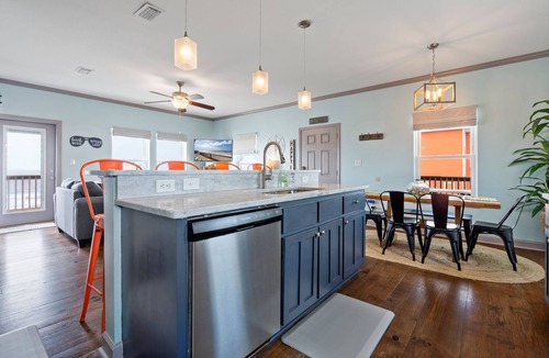 Dauphin Island House | Newly renovated Gulf-Front Home - Beach is your backyard!