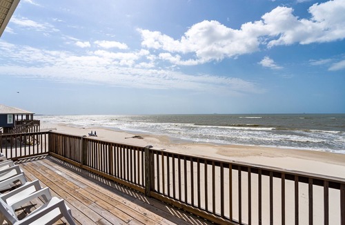 Dauphin Island House | Newly renovated Gulf-Front Home - Beach is your backyard!