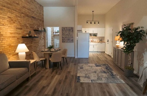 Mount Pleasant Apartment | Newly renovated 2-bedroom Downtown apartment Mount Pleasant with AC!