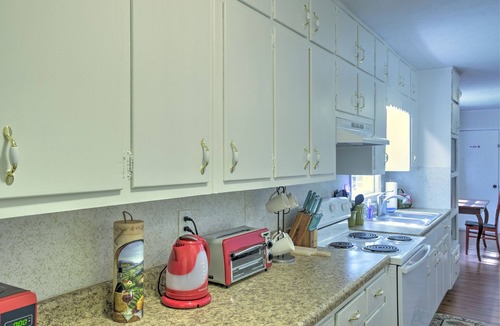 Lithonia House | NEWLY TOTALLY RENOVATED in Lithonia, sleeps 8 people 10 parking's.! WIFI