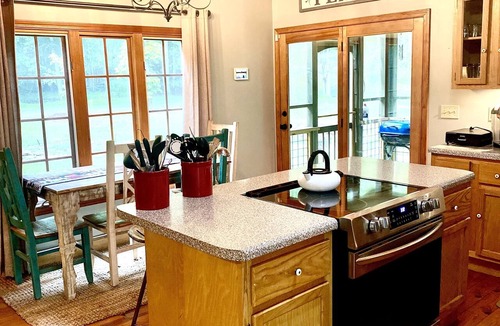 Valley Head Cabin | Newly updated luxury cabin +WiFI