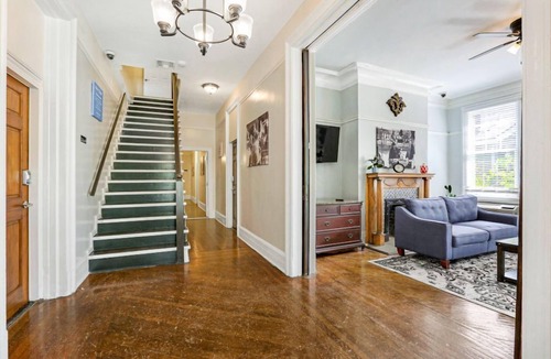 Mid-City Hotel | NOLA Retreat | Steps to Streetcar & Fun