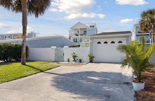 Fernandina Beach House | North End Gem - Pet Friendly - Fernandina Beach Cottage