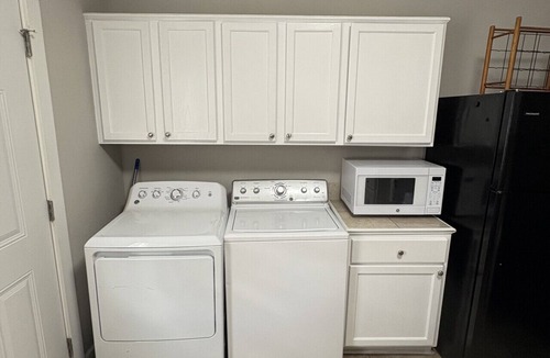 Columbus Apartment | Oak Bungalow in Midtown