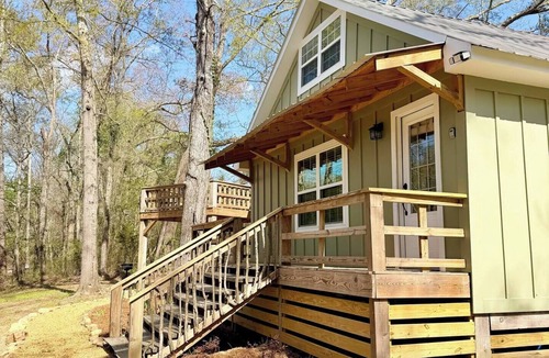 Cedar Bluff Cabin | Oak Cabin @ Little River Hideout - Two Story Cabin w/Huge Deck Overlooking River