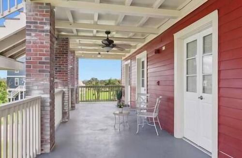 Lafitte Bed & Breakfast | Oak Cottage R304
