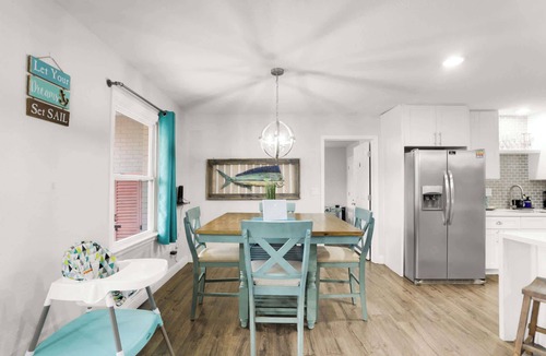 Fort Walton Beach House | Ocean 5-Bed Oasis: Pickleball, Arcade and Grill