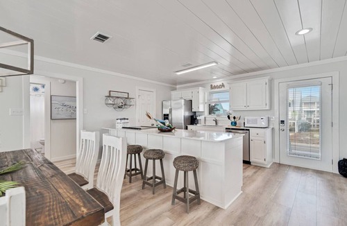 Morgantown House | Ocean Dreams Beachfront Home Stunning Views Like New Sleeps 10 4 BR 3 Full Baths