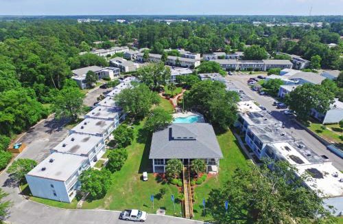 Gulf Hills House | Ocean Springs Condo in Waterfront Resort!