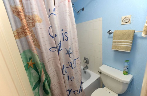Rogers Seabreeze Resort | OCEAN VIEW SUITE WITH FULL KITCHEN
