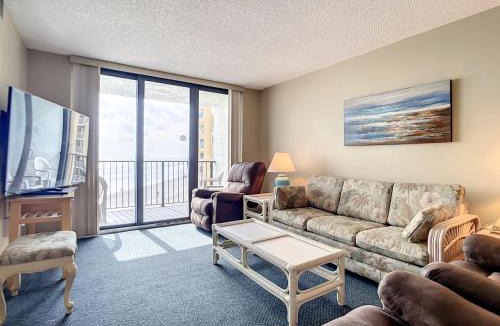 New Smyrna Beach Apartment | Ocean View with a beachfront pool at Ocean Trillium Condo 504