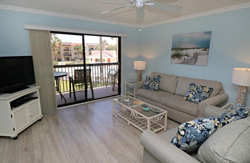 Butler Beach Apartment | Ocean Village Club F25