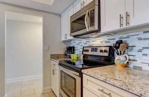 Fernandina Beach Condo | Oceanfront 2BR/2BA condo with pool, balcony, and beach access.