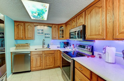 Ocean Breeze Circle Condo | Oceanfront Sunrise 2 Bed 2 Bath Condo with Pool