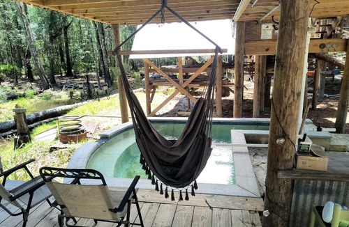 Waynesville House | Off-Grid Cabin Retreat Near Satilla River, Georgia