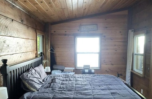 Waynesville House | Off-Grid Nature Retreat Near Satilla River, Georgia