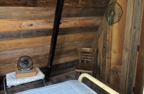 Waynesville House | Off-Grid Nature Retreat Near Satilla River, Georgia