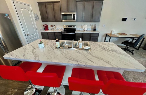 Westside House | Off the Beaten Path 3BR Near Cecil & Equestrian
