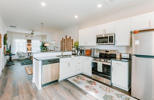 Milledgeville House | Old Capital - Prof. Design, Mins to GCSU, DT, Lake