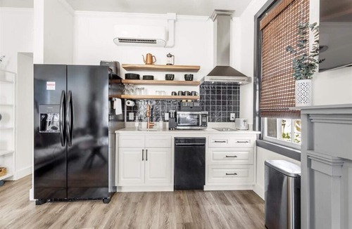 Biloxi Apartment | Old Spanish House Carter Jack Suite B. Sophisticated Retreat, Beach, Fire Pit, Downtown, Golf Cart