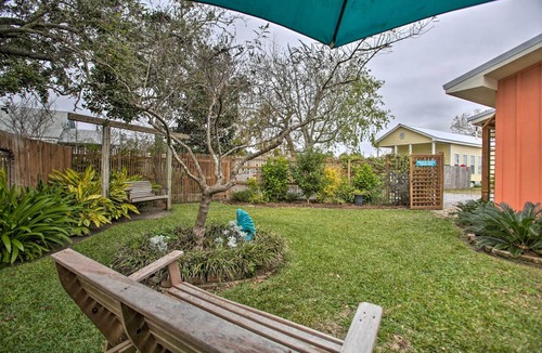 Old Town Apartment | Old Town Getaway, Walk to Shopping, Dining & Bay!