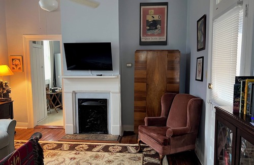 Fairgrounds Cottage | One bedroom cottage in a fantastic New Orleans neighborhood!