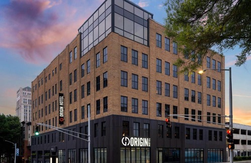 South Downtown Hotel | Origin Atlanta, a Wyndham Hotel