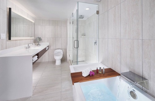 Lake Mary Hotel | Orlando Marriott Lake Mary