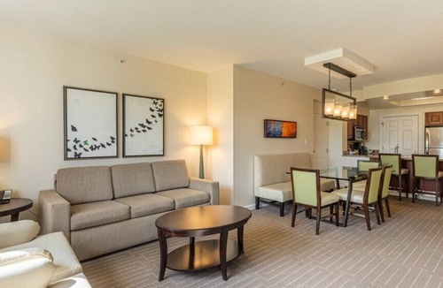 Williamsburg Condo | Orlando | Orlando Family Escape | Pool & Golf | 2BR