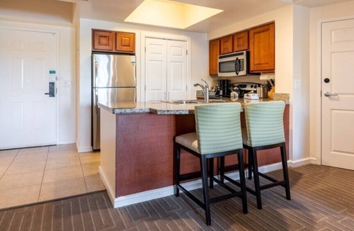 Williamsburg Condo | Orlando | Orlando Golf Retreat | Pool & Golf | 1BR