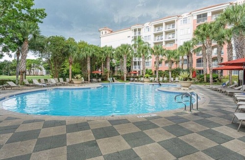 Williamsburg Apartment | Orlando | Orlando Golf Retreat | Pool & Golf