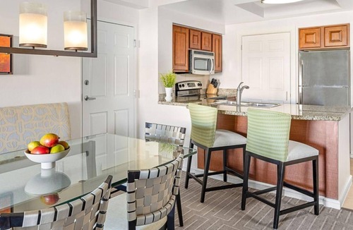 Williamsburg Resort | Orlando Resort Escape with Pools & Spacious 2BR Villa Near Attractions