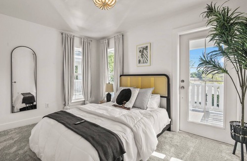 Ocean Springs Cottage | OS OASIS- Cozy 3-Bedroom Cottage with Golf Cart - Minutes from Beach & Downtown