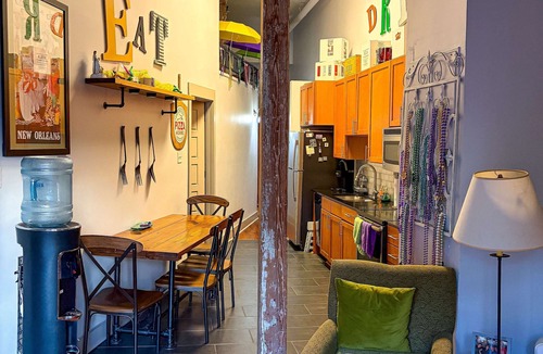 French Quarter Apartment | OUR 1B/1B is PERFECT for your NOLA STAY! PARKING Avail!