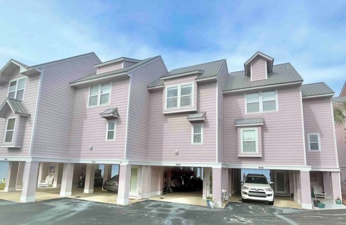 Innerarity Townhomes House | Our Shangrila: Waterfront Home with Kayaks & More