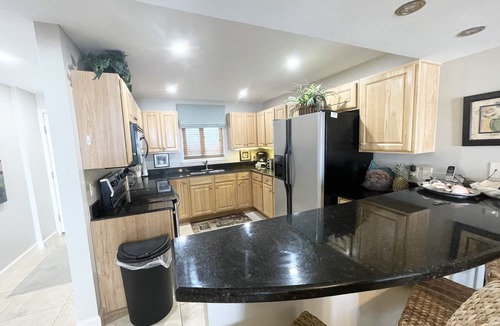 Ono Island Condo | Our top floor condominium has unobstructed views of the Gulf of America.