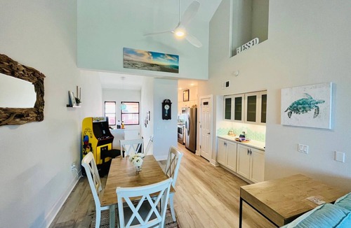 Pensacola Beach Condo | Palm Beach Oasis - Soundfront - Quiet