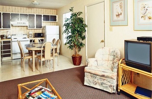 Gulf Shores Resort | Paradise Isle Resort with Private Deck/Ocean View 3rd floor sleep 6 2 rooms
