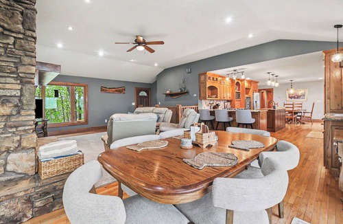 Manistee House | Paradise Shores - Lake Michigan, Sandy Beach, Year-Round Hot Tub/Sauna, A+ Views