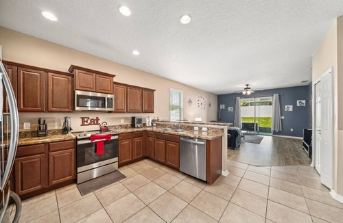 Highland Meadows House | PARADISE VACATION HOME NEAR DISNEY ATTRACTIONS