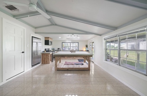 Theriot House | Paradise with Space Dularge DeLight Sleeps 8 Houma by Falgout Marina