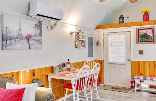 Paris House | Paris Vacation Rental ~ 22 Mi to Mount Magazine!