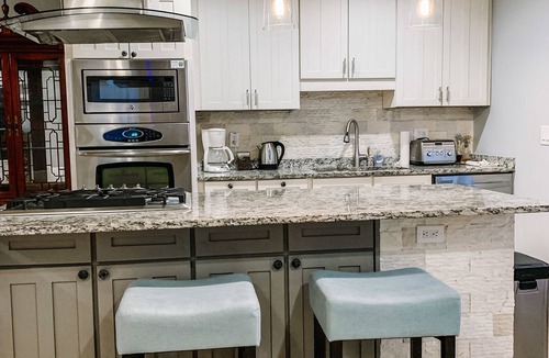 Sanford Hotel | Park Place Inn and Cottages