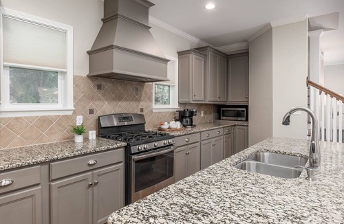 Tuscaloosa House | Park Street Dream in Downtown Northport, 2.5 miles from U of A Stadium