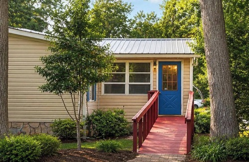 Dowling Park House | Peaceful 3BR/2BA Near Suwannee River & Springs