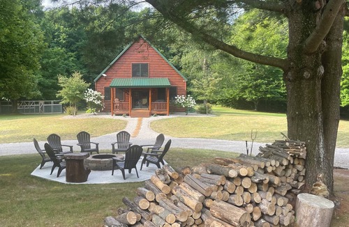Alden Cabin | Peaceful Acres Getaway Alden, Mi
