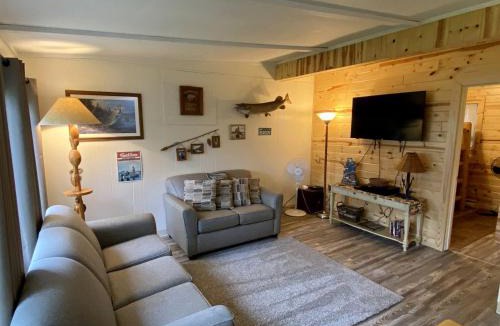 Cadillac House | Peaceful and Pet-Friendly Lake Mitchell Cabin For an Exciting Escape by the Heart of the Manistee National Forest, Michigan