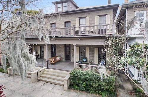 Historic Downtown Savannah Apartment | Peaceful & Beautiful Upper Apt! 2 Private Balconies!