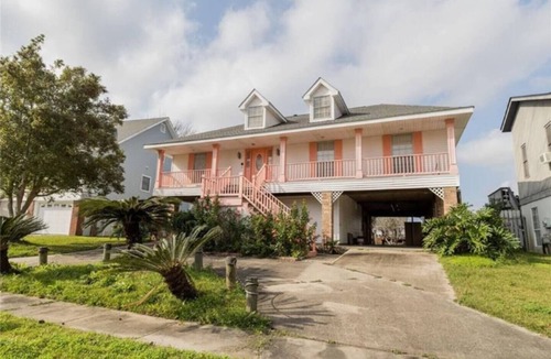 New Orleans East Area House | Peaceful & Clean Mid-long-Term Stay/Corporate Business/Medical Staff Friendly