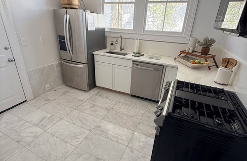 Chalmette House | Peaceful cottage tucked away minutes from the French Quarter in New Orleans.